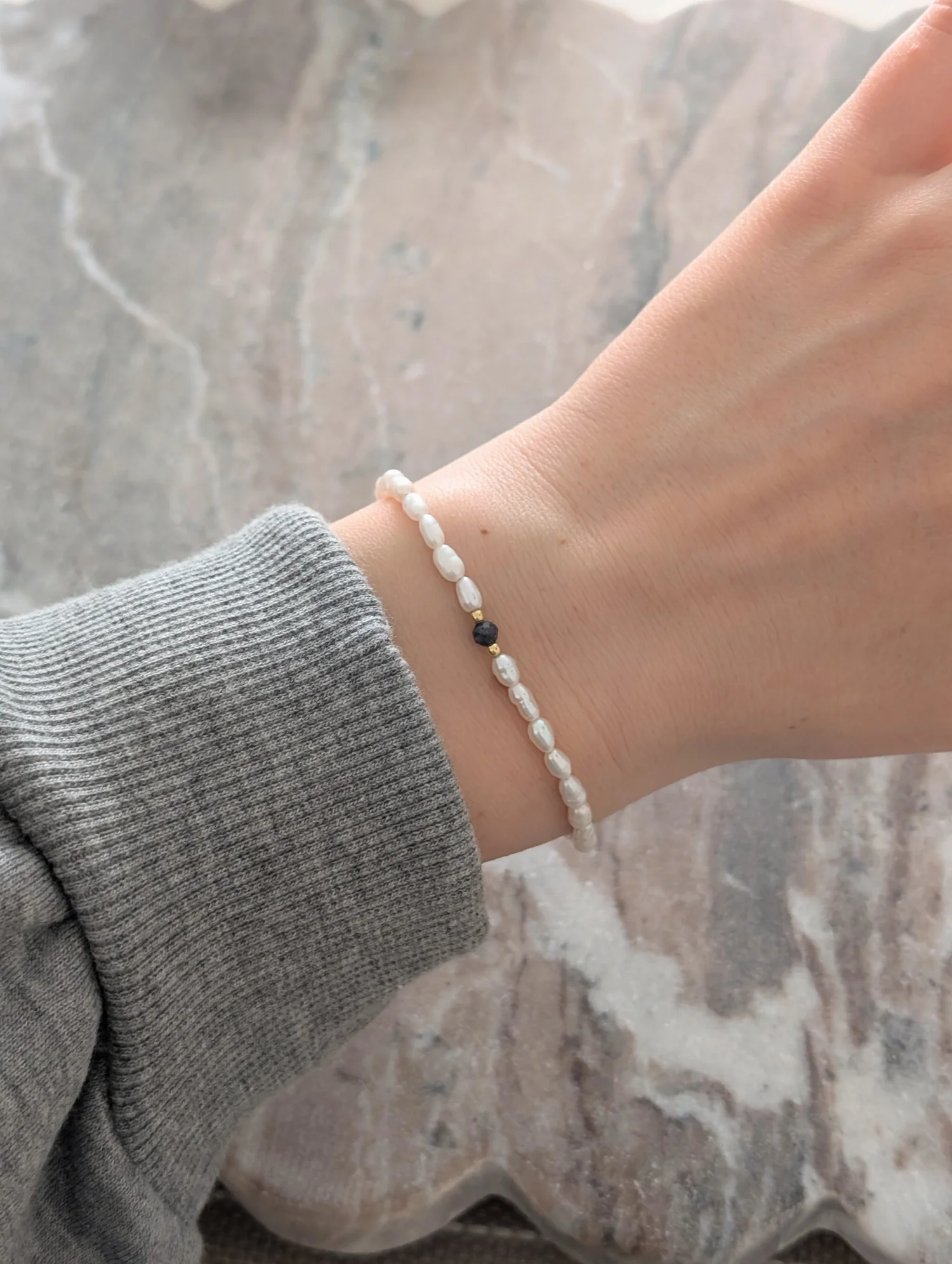 Bransoletka z perłami i szafirem 