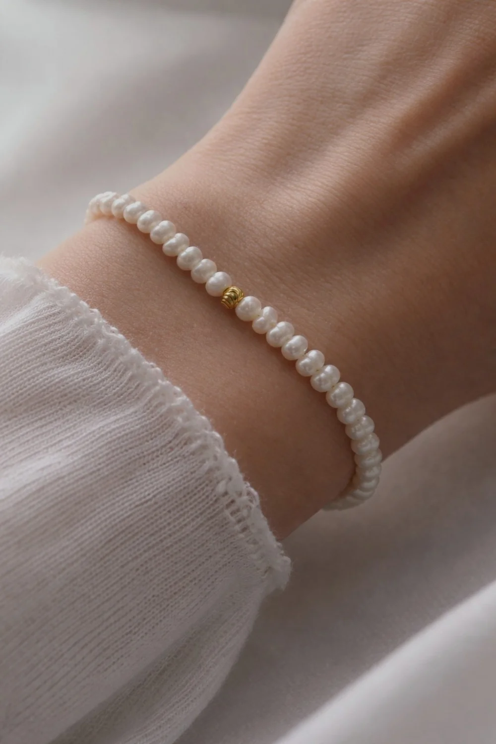 Bransoleta z regularnych pereł słodkowodnych 